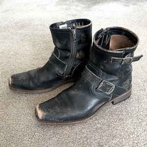 Frye Women’s Short Engineer Ankle Boot